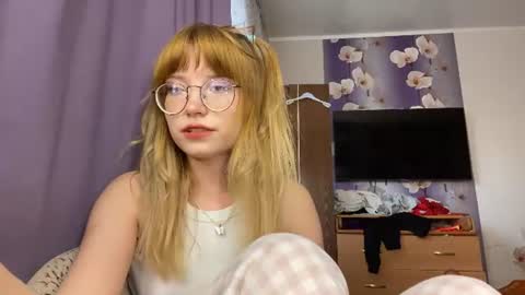 machellevaulet Momentaufnahme des Live-Raums auf Chaturbate