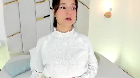 madeline_jhones captura de la sala en vivo en Chaturbate