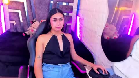 mahiara_hot captura de la sala en vivo en Chaturbate