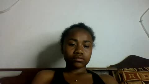 maluna14 live room snapshot on Chaturbate