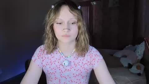 mariamilkis momentopname van live room op Chaturbate