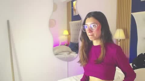 marinette_lux Momentaufnahme des Live-Raums auf Chaturbate