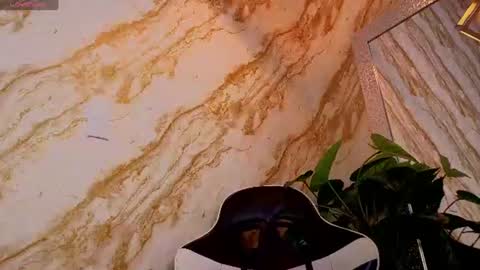 markoss_miles снимок онлайн-комнаты на Chaturbate