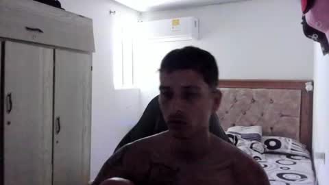 masteralda09 снимок онлайн-комнаты на Chaturbate