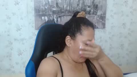 mature_martina_ live room snapshot on Chaturbate
