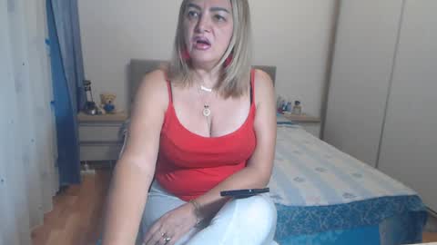 maturediana снимок онлайн-комнаты на Chaturbate
