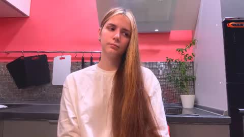 maureenjustino Momentaufnahme des Live-Raums auf Chaturbate