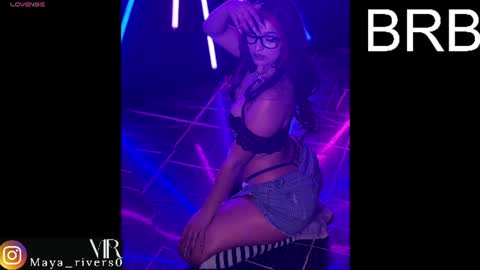 maya_rivers live room snapshot on Chaturbate