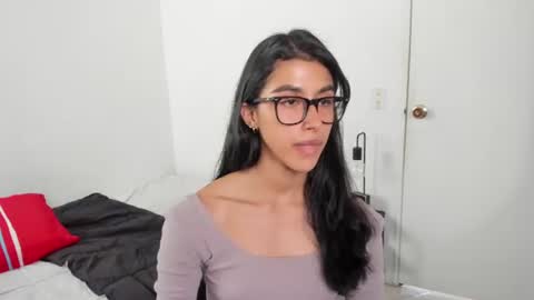 mazikeen_18 captura de la sala en vivo en Chaturbate