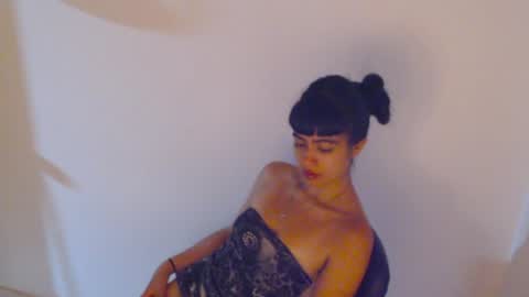 meg4nmiau momentopname van live room op Chaturbate