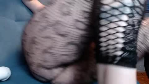 megan_weed captura de la sala en vivo en Chaturbate