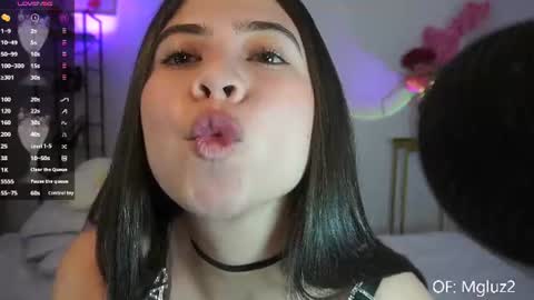 megancute2 captura da sala ao vivo na Chaturbate
