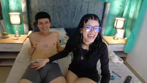 melany_n_oliver Momentaufnahme des Live-Raums auf Chaturbate