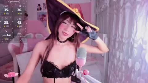 melody_e00 снимок онлайн-комнаты на Chaturbate
