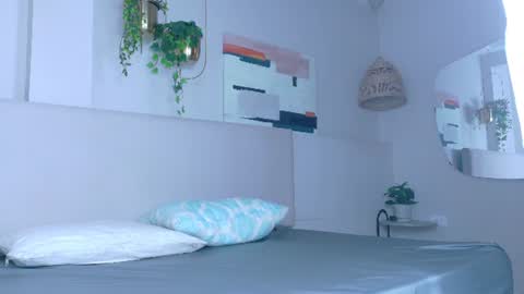 miarosess live room snapshot on Chaturbate