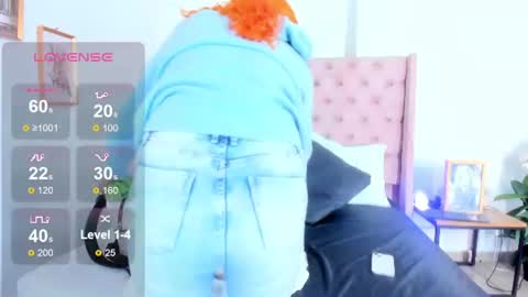 michelledanielss live room snapshot on Chaturbate