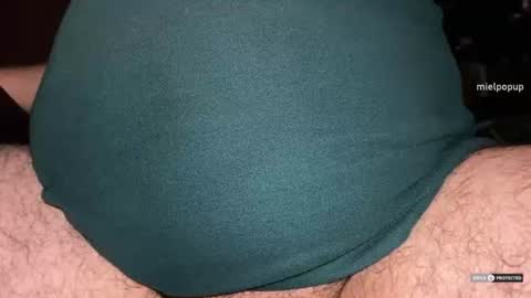 mielpopup live room snapshot on Chaturbate