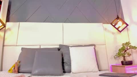 miia_ferrari Momentaufnahme des Live-Raums auf Chaturbate