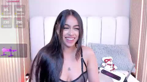 mila_hank live room snapshot on Chaturbate