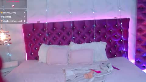 mila_trump live room snapshot on Chaturbate