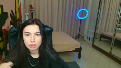 mila_vael captura de la sala en vivo en Chaturbate