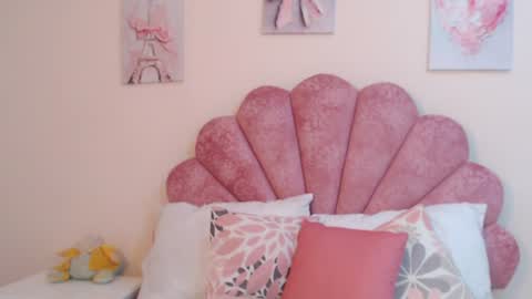 milaaadams captura de la sala en vivo en Chaturbate