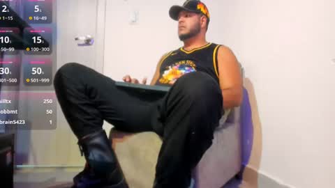 military513 momentopname van live room op Chaturbate