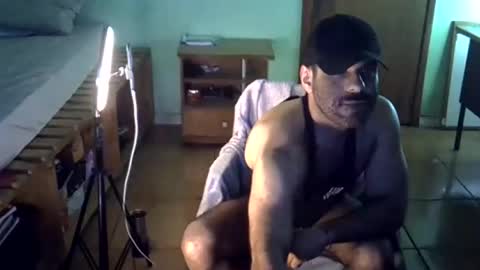 militaryx Momentaufnahme des Live-Raums auf Chaturbate
