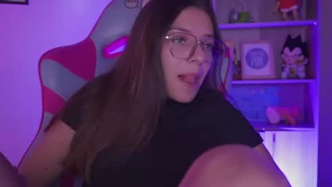 milly_kenner Momentaufnahme des Live-Raums auf Chaturbate
