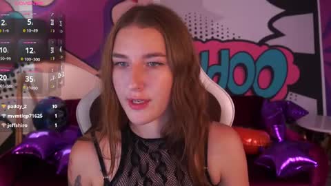 mirellember momentopname van live room op Chaturbate