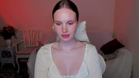 mish_ka3 momentopname van live room op Chaturbate