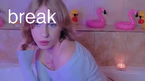 miss_barbie1 captura da sala ao vivo na Chaturbate