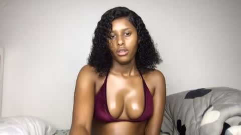 missbree1 live room snapshot on Chaturbate