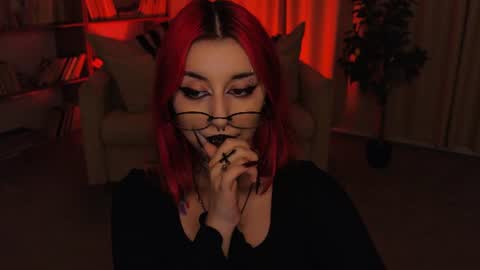 mistress__marcelline Momentaufnahme des Live-Raums auf Chaturbate