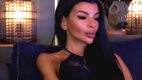 mistresselenia Momentaufnahme des Live-Raums auf Chaturbate