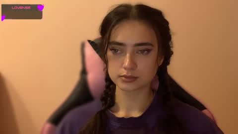 mmm_m_meow captura de la sala en vivo en Chaturbate