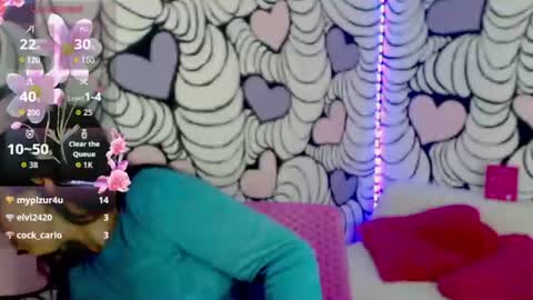 mochiluna captura de la sala en vivo en Chaturbate