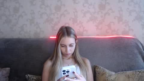 modelpi снимок онлайн-комнаты на Chaturbate