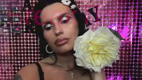 monica_elder momentopname van live room op Chaturbate
