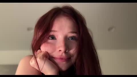 moonfaced_ momentopname van live room op Chaturbate
