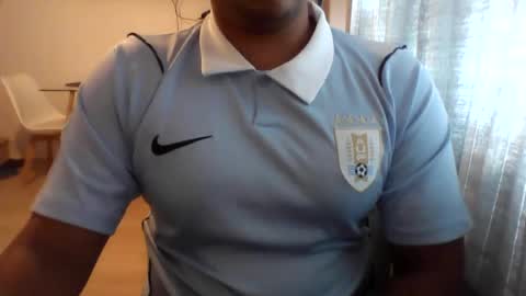 morenolatin19 Momentaufnahme des Live-Raums auf Chaturbate