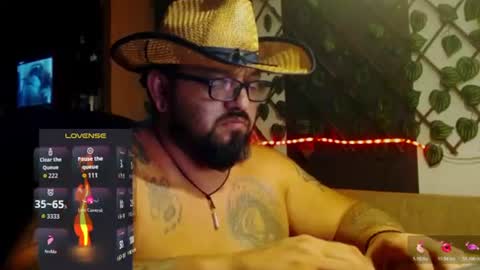 mr_wolf46 captura da sala ao vivo na Chaturbate
