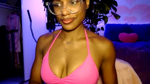 msemonibrown Momentaufnahme des Live-Raums auf Chaturbate