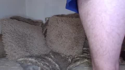 muzzy624406 live room snapshot on Chaturbate