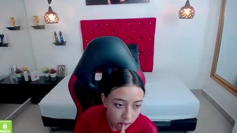 nathaliasweet_2 Momentaufnahme des Live-Raums auf Chaturbate