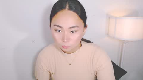nathalyastone Momentaufnahme des Live-Raums auf Chaturbate