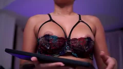 natydesiree live room snapshot on Chaturbate