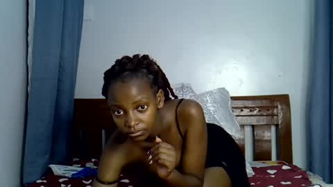 naughtynspice_ live room snapshot on Chaturbate