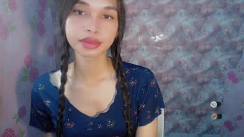 naughtysunshinepinay captura da sala ao vivo na Chaturbate