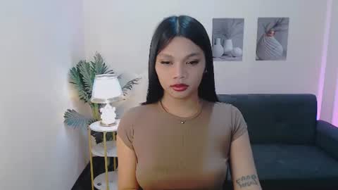 nausthy_barbie_69 снимок онлайн-комнаты на Chaturbate